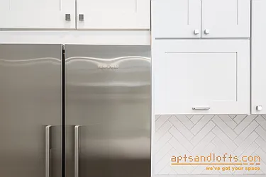 Rented by aptsandlofts.com