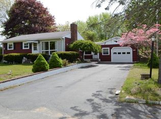 4 Lynne Ave, Salisbury, MA 01952