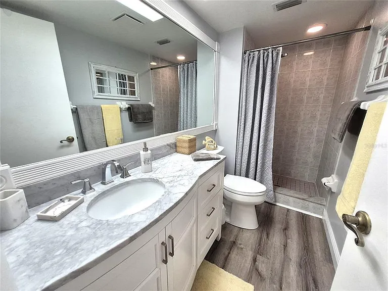 107 Windward Pl #107 — Photo 23