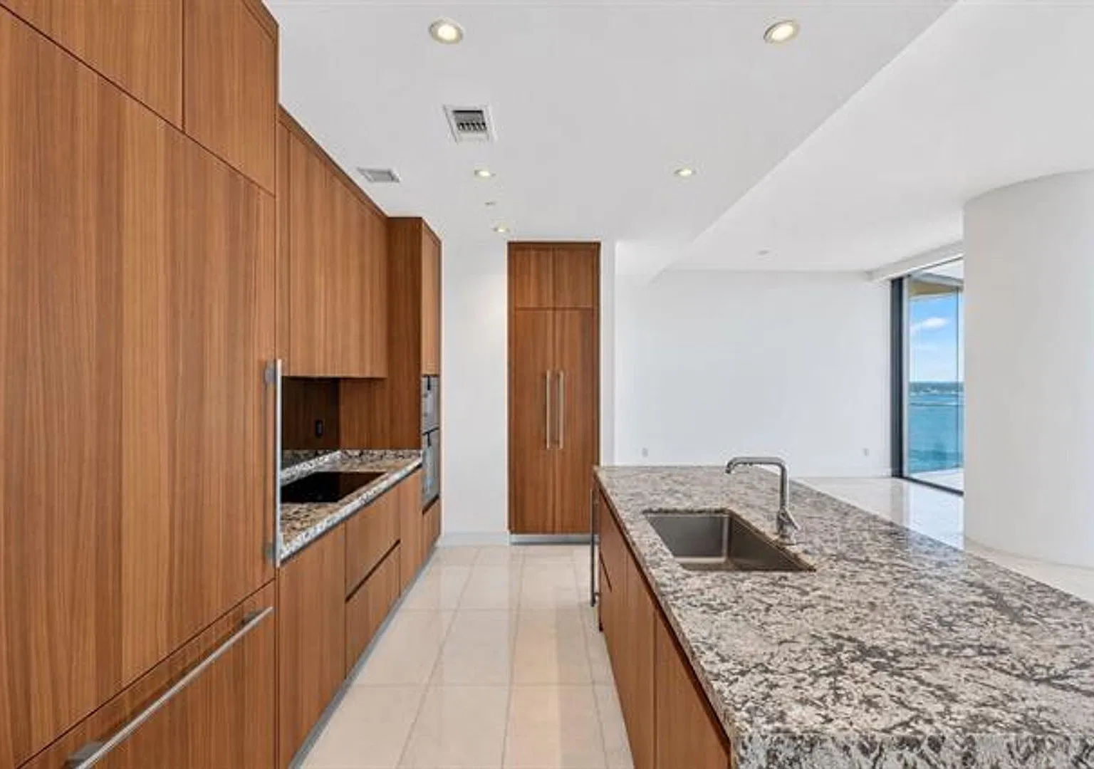 175 SE 25th Rd cu-2303, Miami, FL 33129 — Photo 1