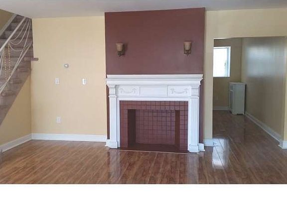 4th image of 437 E Montana St
