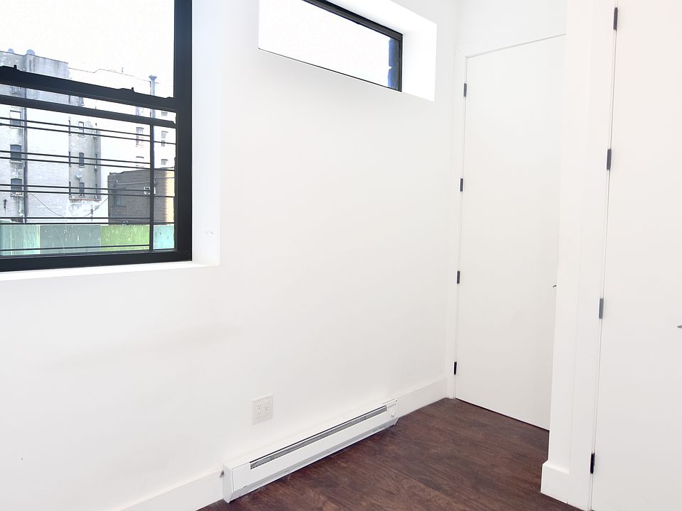 2nd image of 301 W 130th St Floor 3