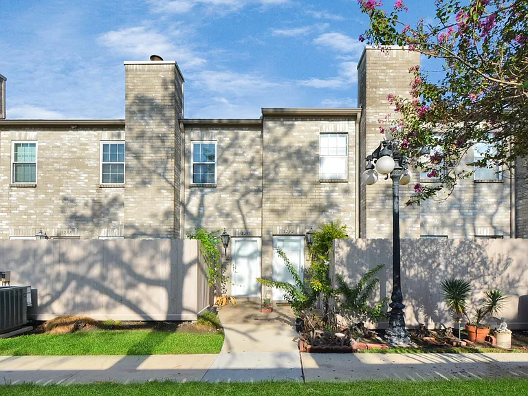 3292 Holly Hall St — Photo 24