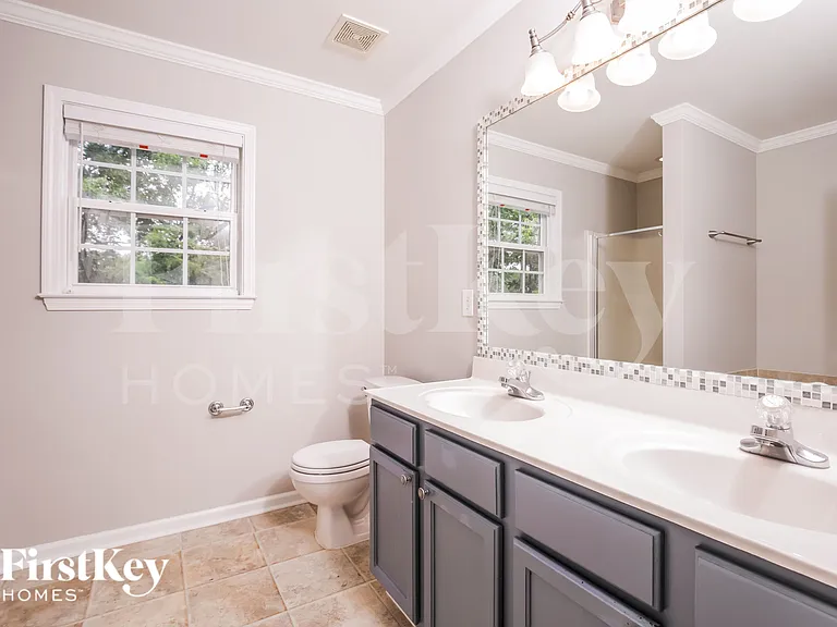 6313 Willowdell Dr — Photo 10