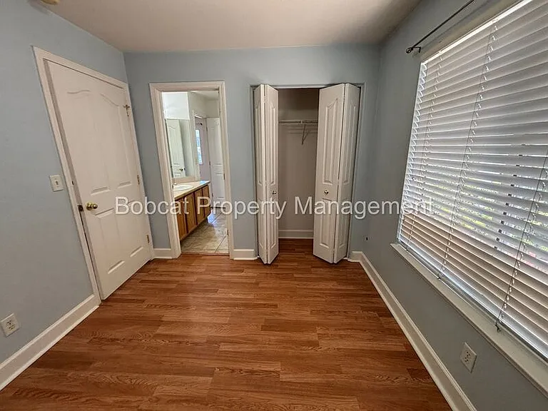 1477 Ridge Point Dr — Photo 30