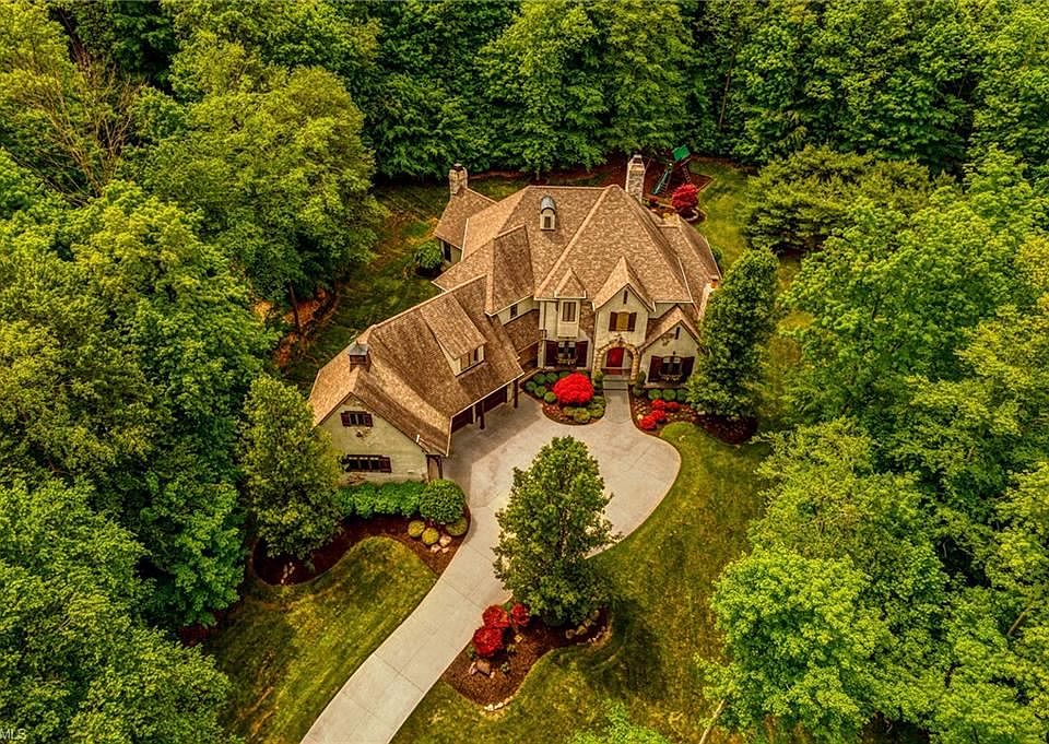 2337 Thoroughbred Dr, Wadsworth, OH 44281 Zillow