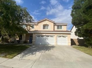 13884 Oak Tree Ln, Corona, CA 92880