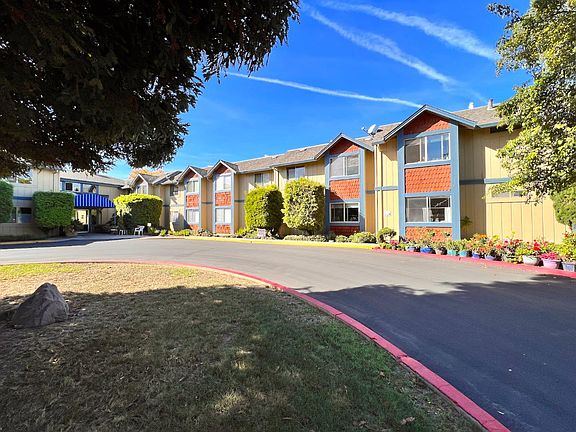 2nd image of 219 Vista Prieta Ct