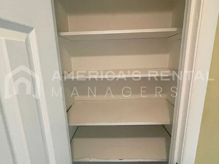 1701 Berkley Avenue — Photo 36