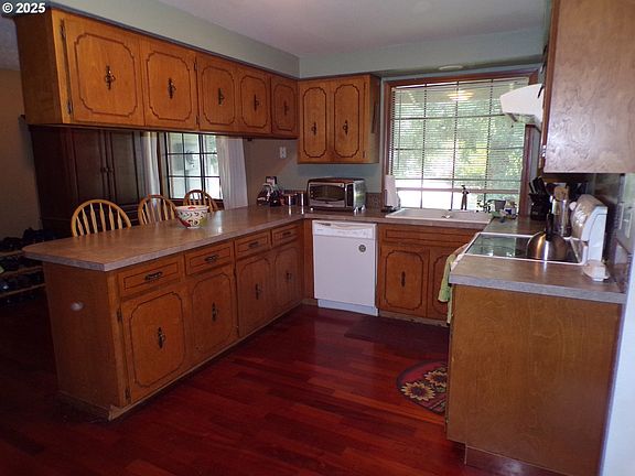 2nd image of 2410 NE 172nd Ave