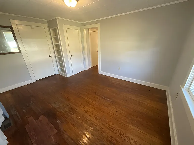 1214 Spring St — Photo 4