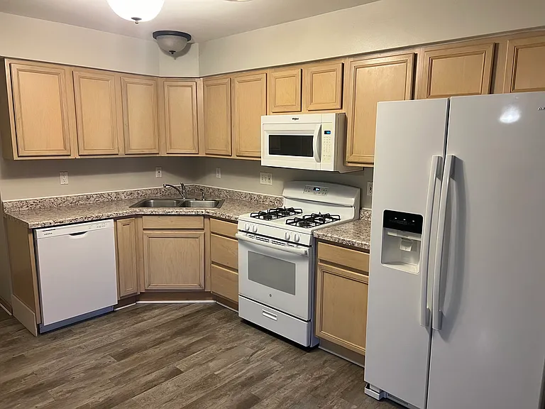 2218 Stori Ln #1 — Photo 8