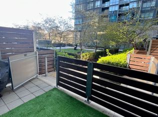 15 Brunel Ct UNIT 107, Toronto, ON M5V 3Y6