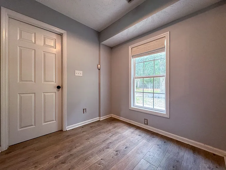 572 Woodwind Dr — Photo 11