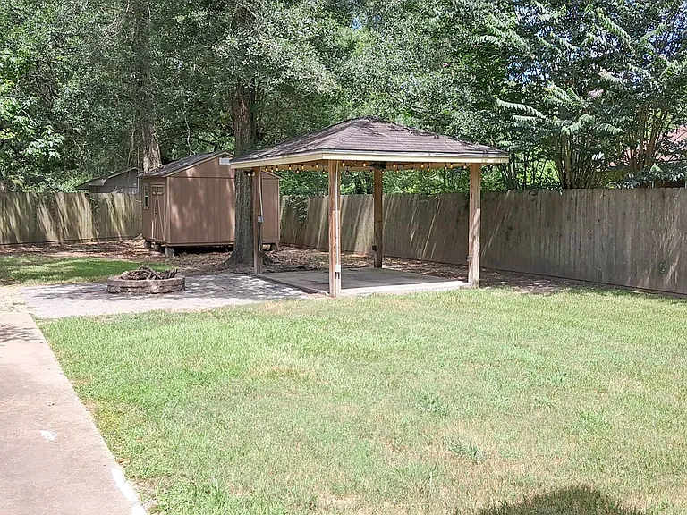 13060 Larch Ln — Photo 21