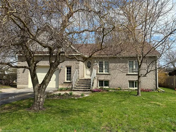 220 Regent Ave, Norfolk County, ON N0A 1N0