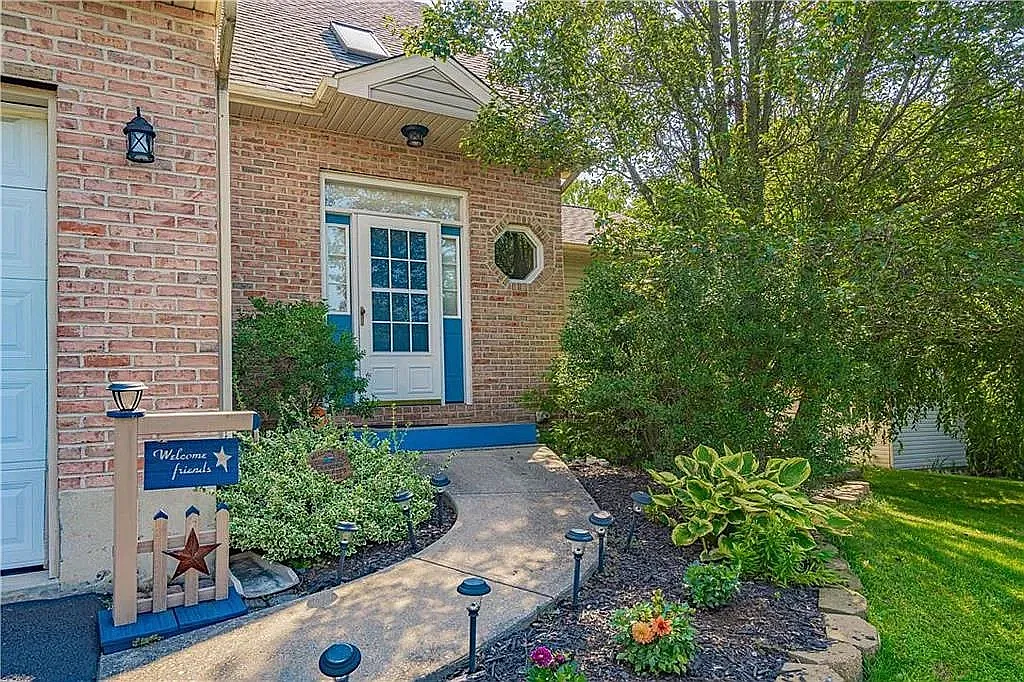 3 bed, 2200 sqft, $2,950 — Photo 1