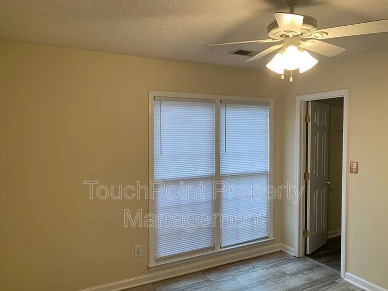 4319 Wynborough Ln — Photo 16