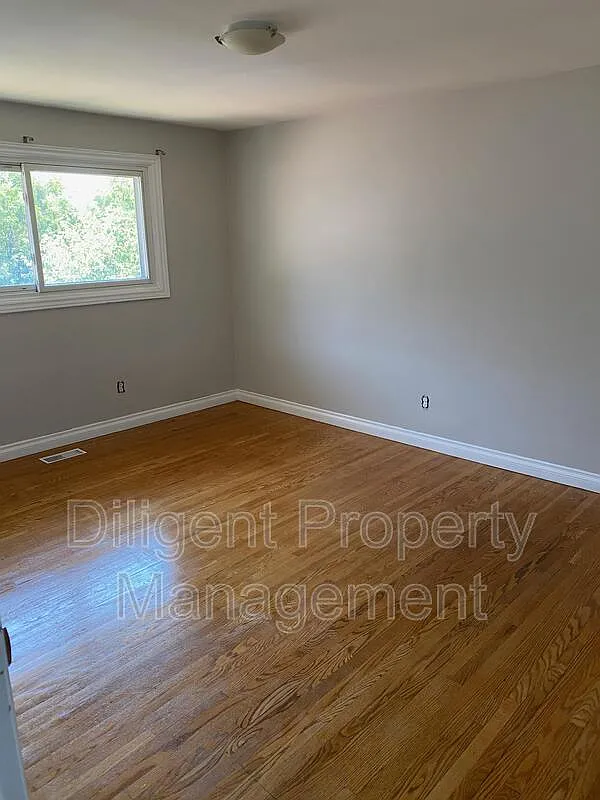 1 bed, 1.0 bath, 132 sqft, $750 — Photo 4