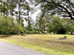 131 Lejeune Rd, Cape Carteret, NC 28584