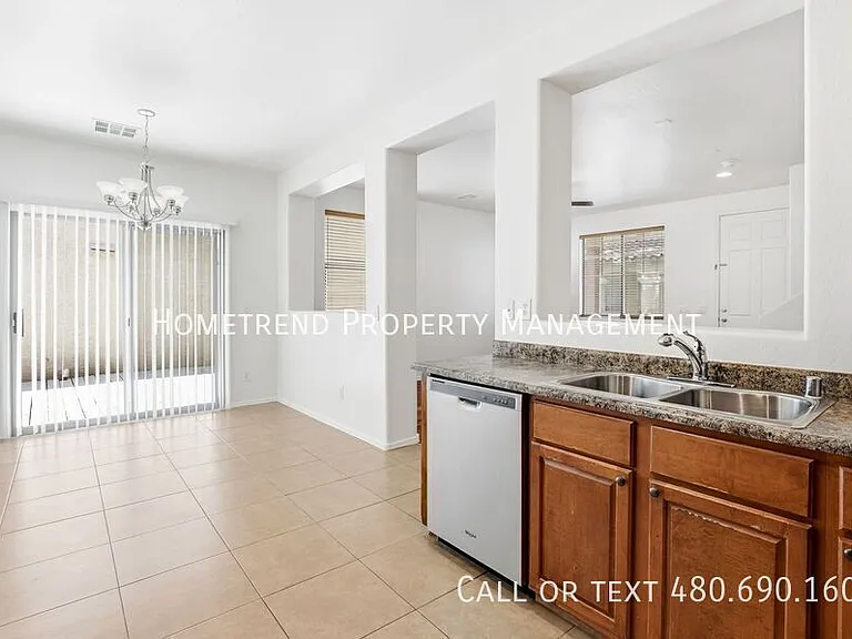 3855 E Santa Fe Ln — Photo 23