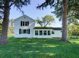 5544 Holtz Rd, Farmington, NY 14425