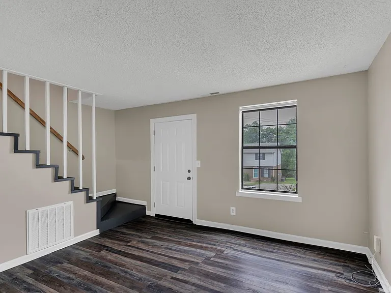 2439 Paulawood Dr — Photo 9