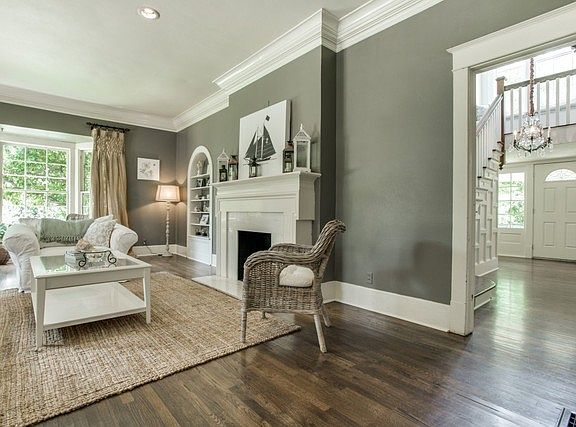 4th image of 701 N Waddill St