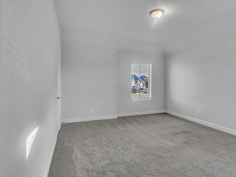 1708 Stillwater Dr — Photo 32