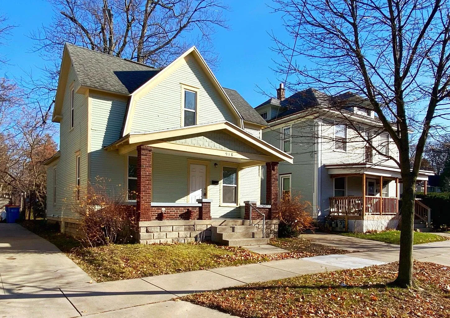 918 Kalamazoo Ave SE photo 1