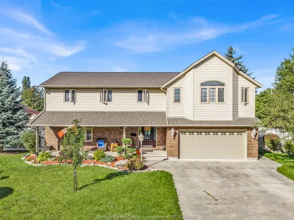 503 Regent Rd, Tecumseh, ON N8N 4B8
