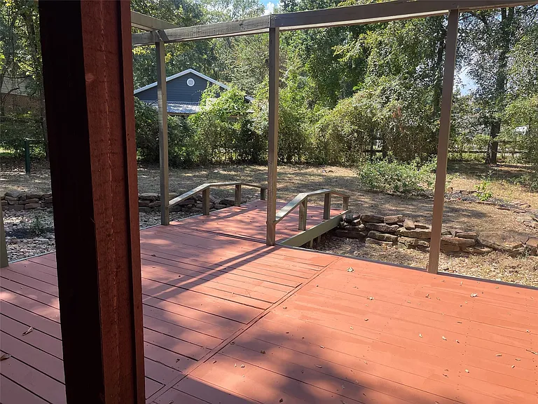 302 Somerset Rd — Photo 17