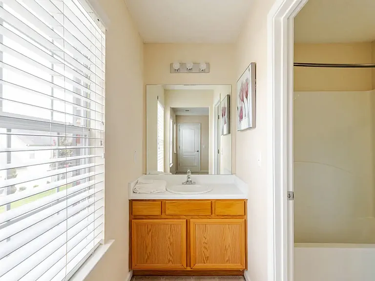Imperial Cir SW — Photo 21