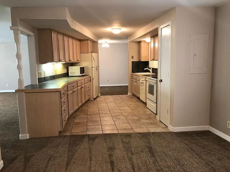 77 County Rd — Photo 15