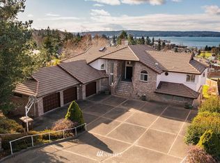 1418 S Sunset Dr, Tacoma, WA 98465