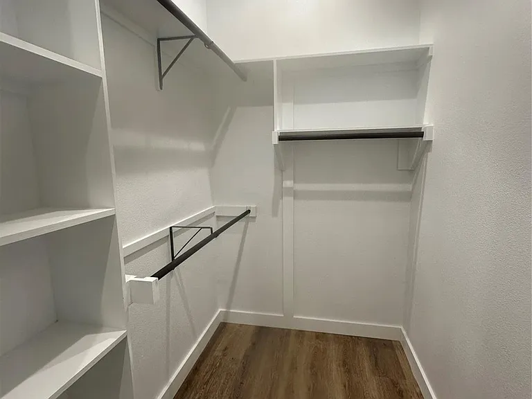 2715 Grafton Ave — Photo 14