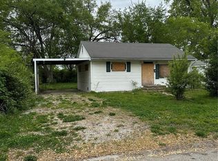 507 Cooper Dr, Cahokia, IL