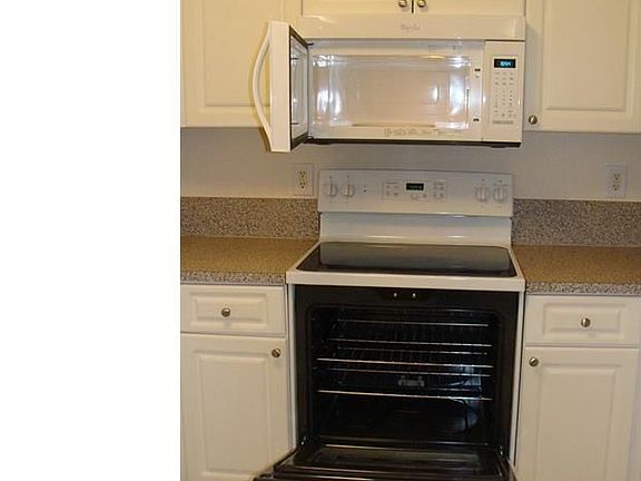 5th image of 4235 S 57th Ave APT 102E