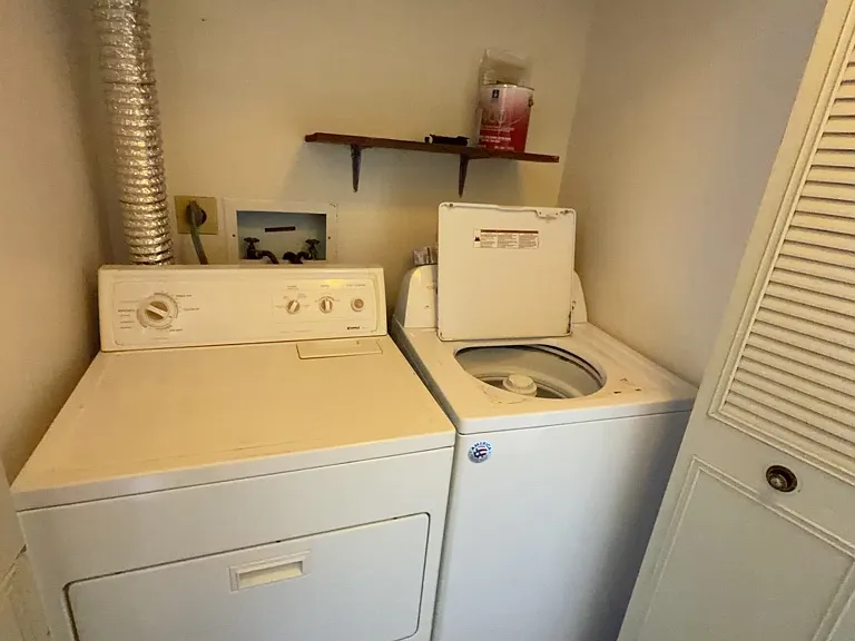 2546 King St #2546 — Photo 9