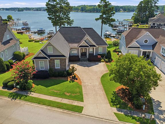 3rd image of 316 Panorama Dr