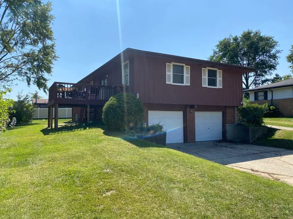 73-75 Neil Rd, Sugar Grove, IL 60554