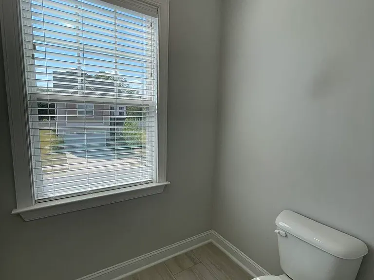 813 Matterhorn Dr — Photo 19