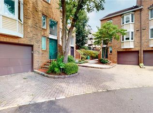 130 Forest St #130, Stamford, CT 06901