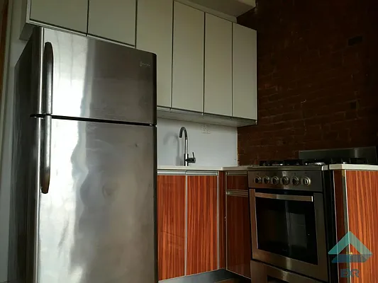 Rented by EXR | media 29