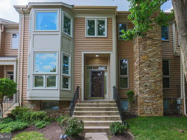 14 Taverngreen Ct, Baltimore, MD 21209