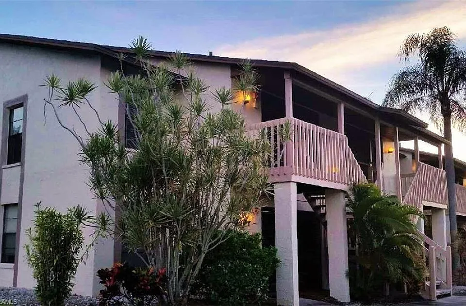 13126 Feather Sound Dr #316