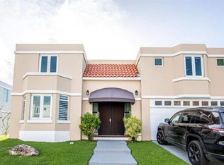648 Paseo Los Cirs #1, Dorado, PR 00646