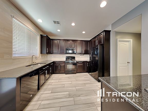 5th image of 8108 Satin Carnation Ln