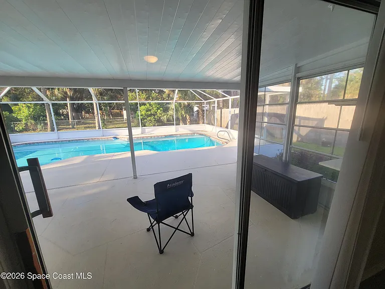 782 Simon St SE — Photo 18