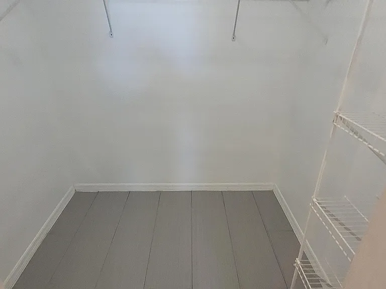 324 Clearwater Ln — Photo 6